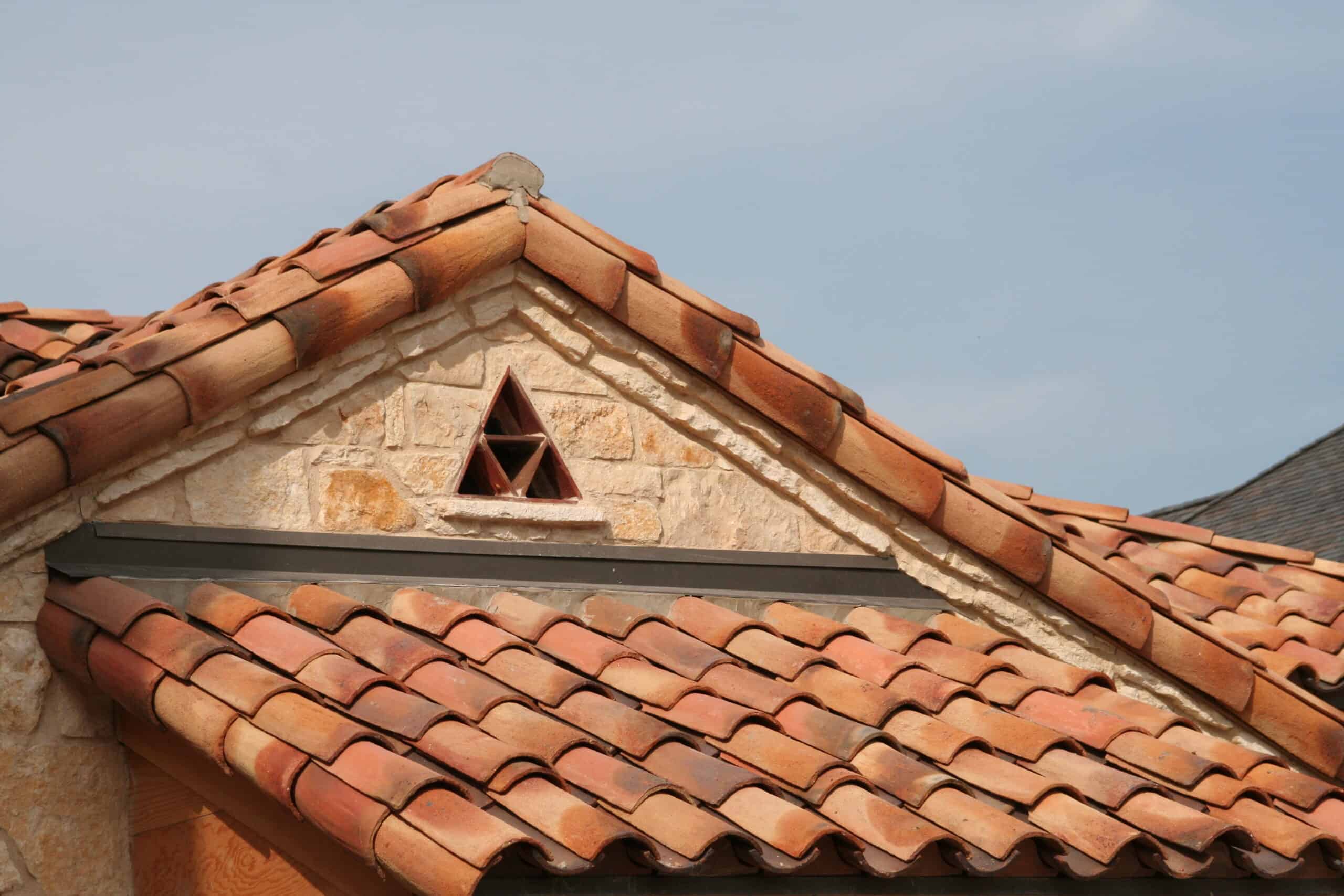 A gently weathered roof in Castilla Pan & Cover Apricot blend that feels like it’s been there for 100 years.