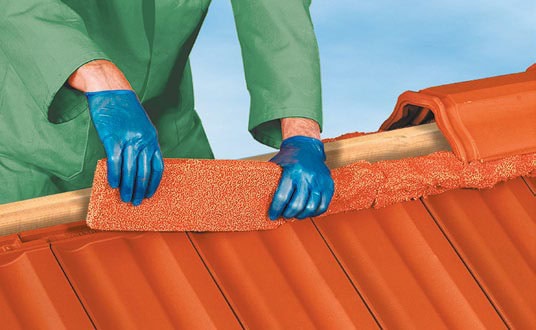 Press The Flexim Into The Roof Tiles